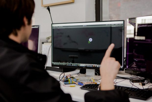 En EE. UU. crean una pulsera que permitirá controlar el ordenador con la mente